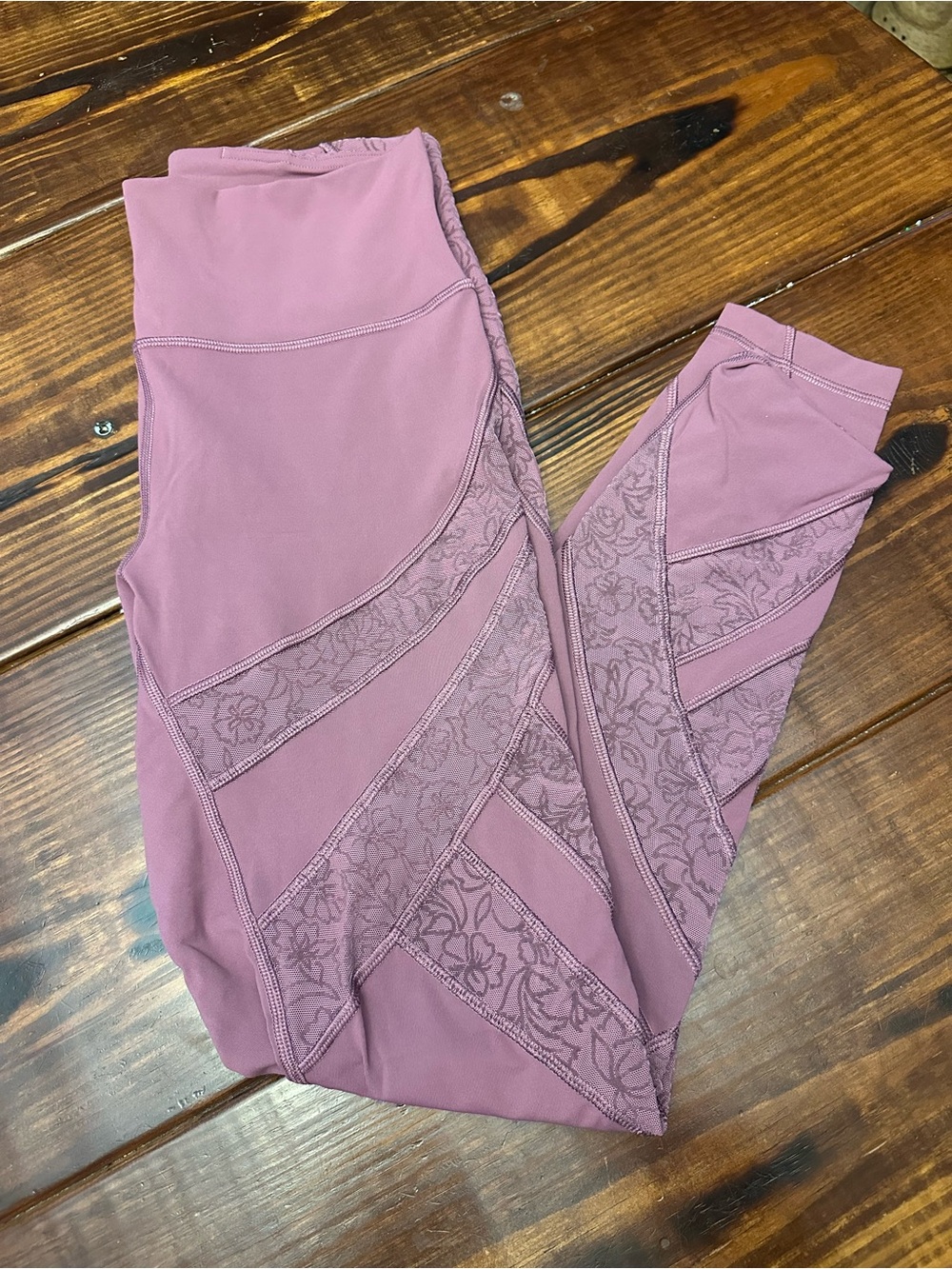 Lululemon mauve Lace-Detail High-Waist Leggings